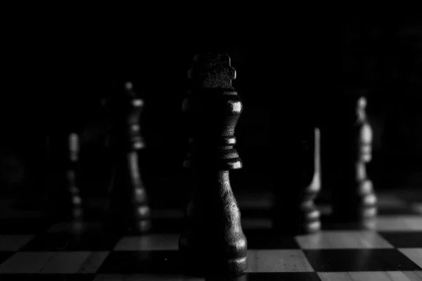 丁立人国际象棋世界冠军赛卫冕战中国棋手再创历史新篇章